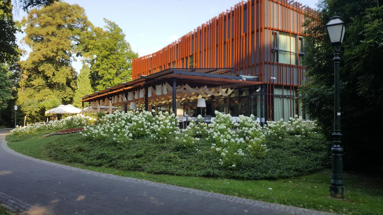 Park Boutique Hotel Varazdin Exterior photo